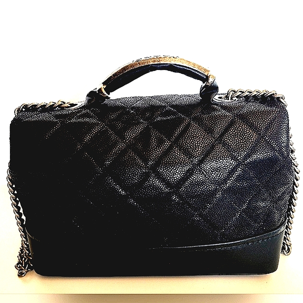 Chanel Iridescent Caviar Quilted Grain Classic Flap Two-Way Crossbody Bag - Picture 14 of 15